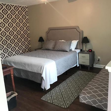 Nightshade Inn & Gardens Camillus Εξωτερικό φωτογραφία