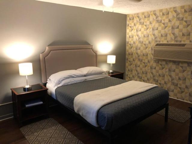 Nightshade Inn & Gardens Camillus Εξωτερικό φωτογραφία