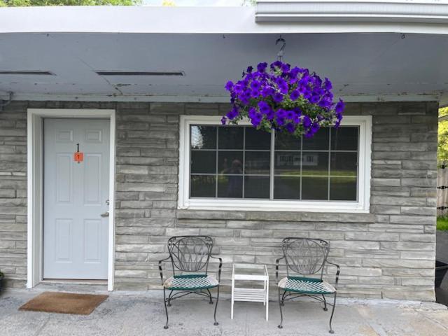 Nightshade Inn & Gardens Camillus Εξωτερικό φωτογραφία